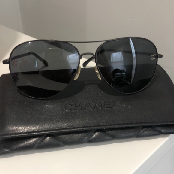Chanel pilot sunglasses - Picture 8 of 9